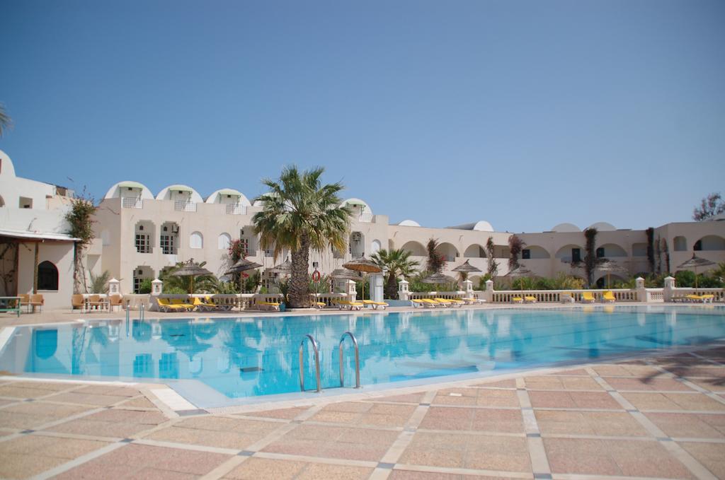 Miramar Petit Palais Hotel Мидун Екстериор снимка