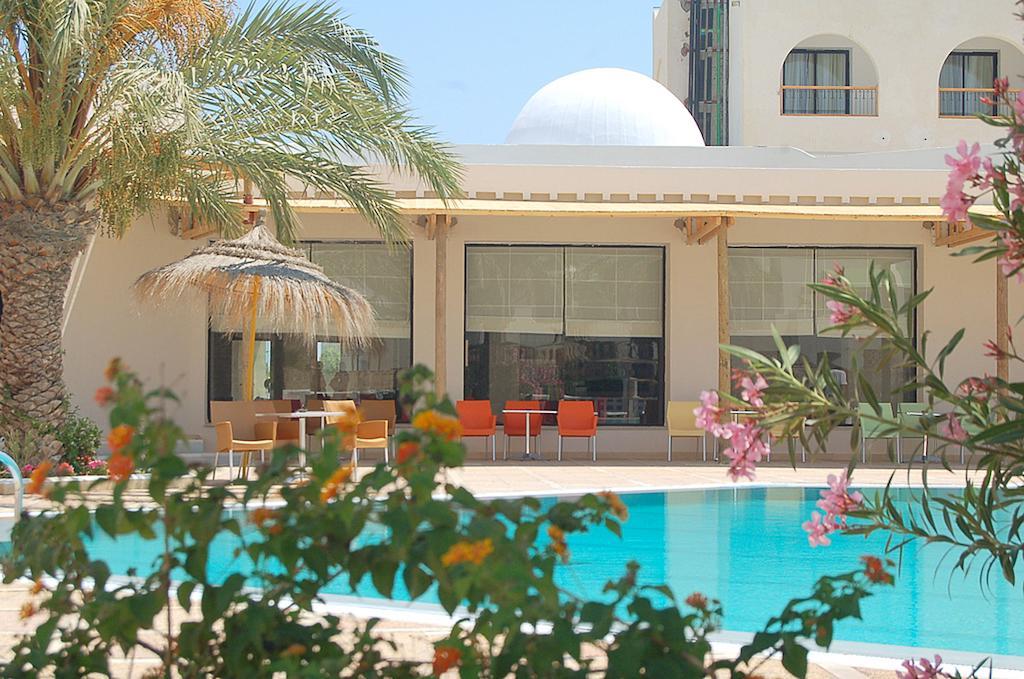 Miramar Petit Palais Hotel Мидун Екстериор снимка